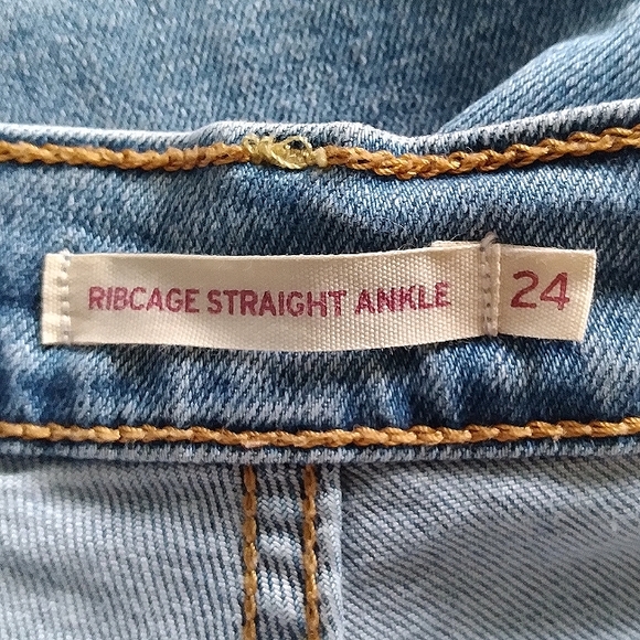 Levi's Ribcage Straight Ankle jeans, size 24 - Picture 8 of 10